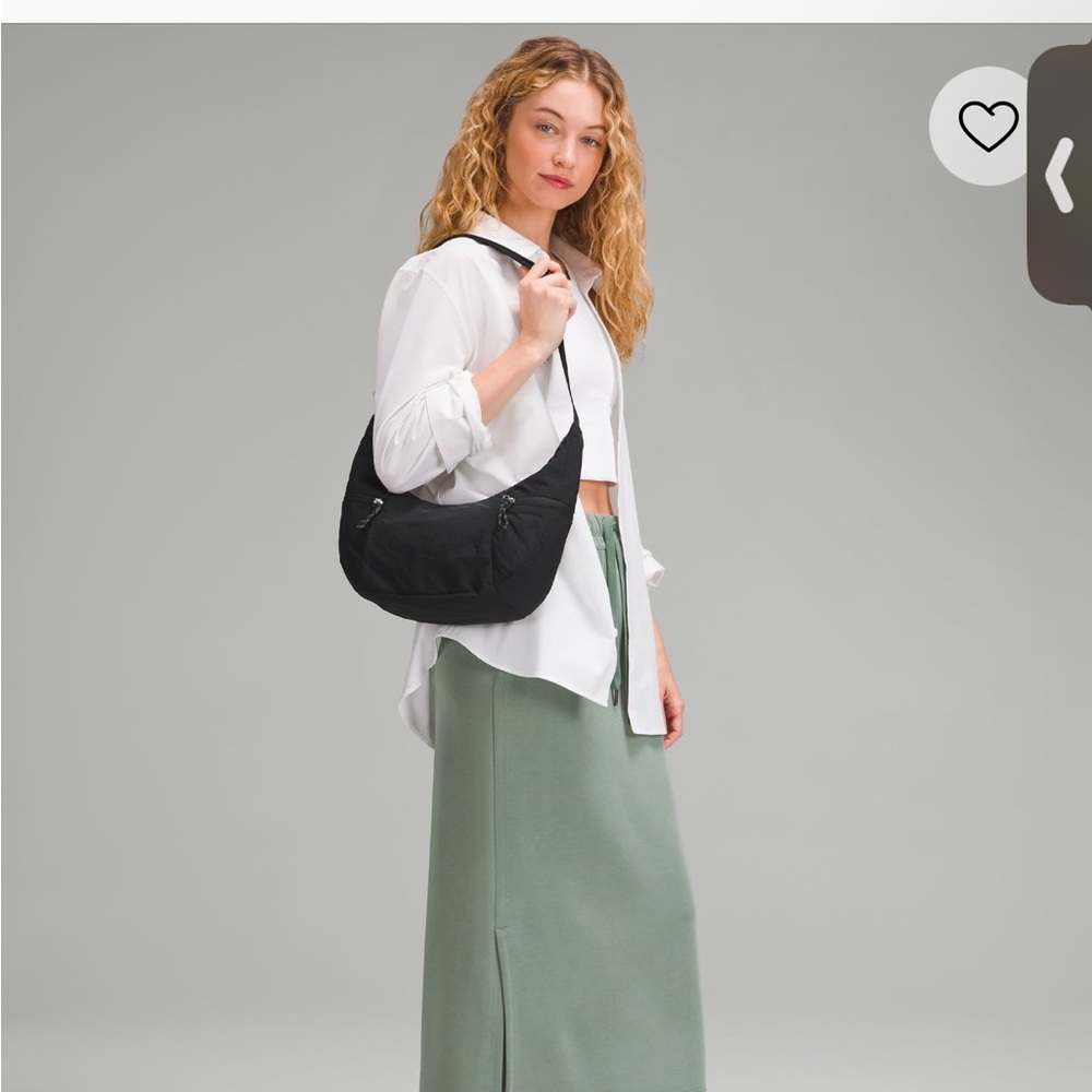 lululemon slouchy sling bag
